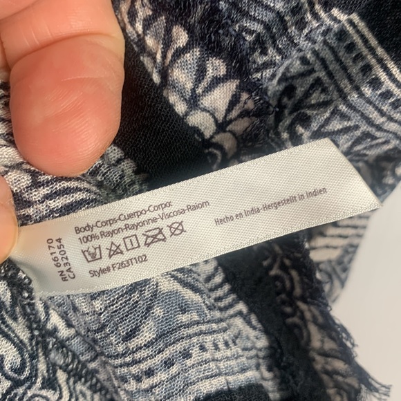 Free People Myna Tank in Floral Print Black Combo Frayed Raw Edges W-091 Sz S - Picture 11 of 13